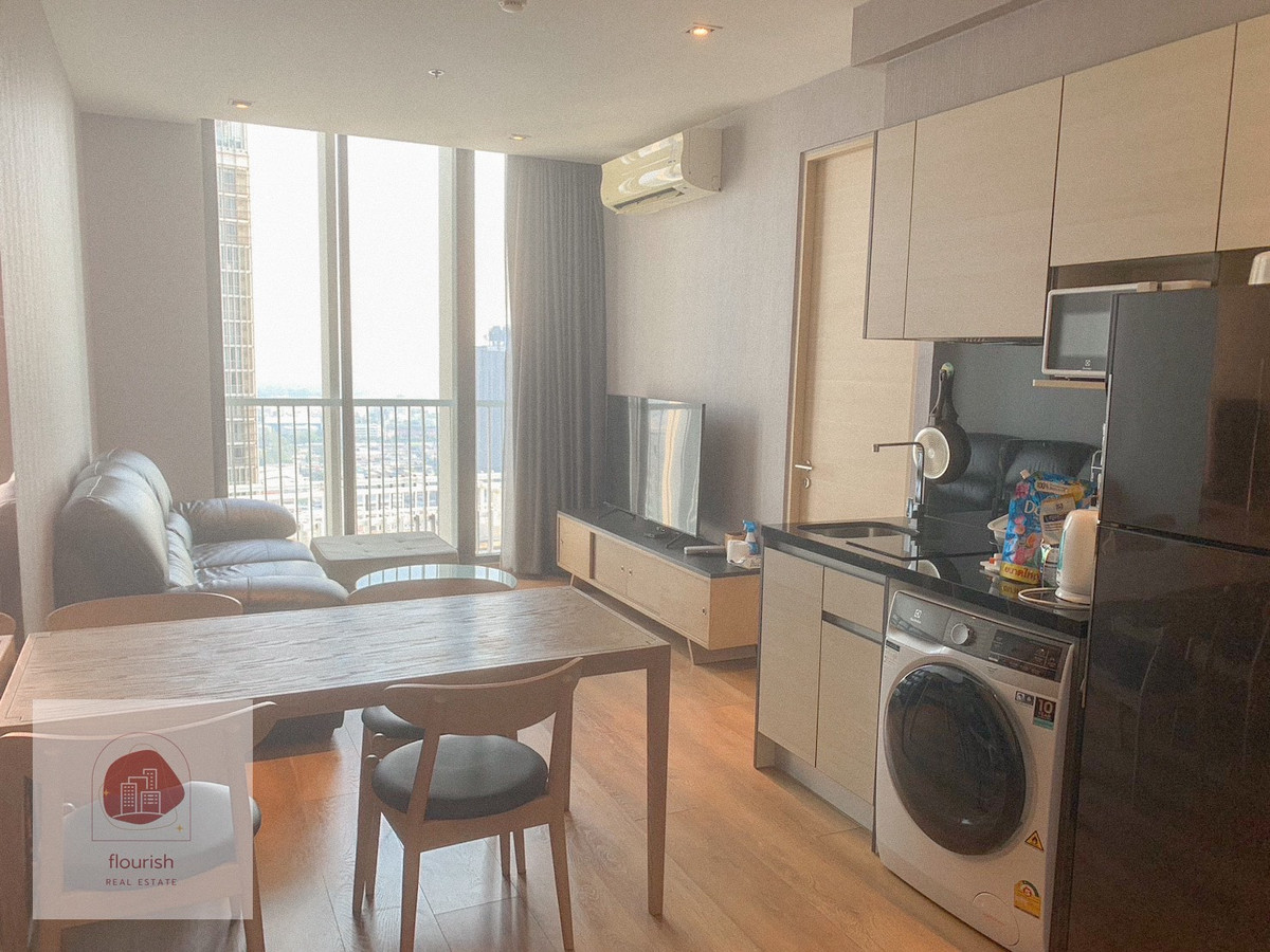 For SaleCondoSukhumvit, Asoke, Thonglor : 🔥 Urgent sale, price negotiable | Park Origin Phrom Phong Condo, Sukhumvit 24, corner room, 33rd floor