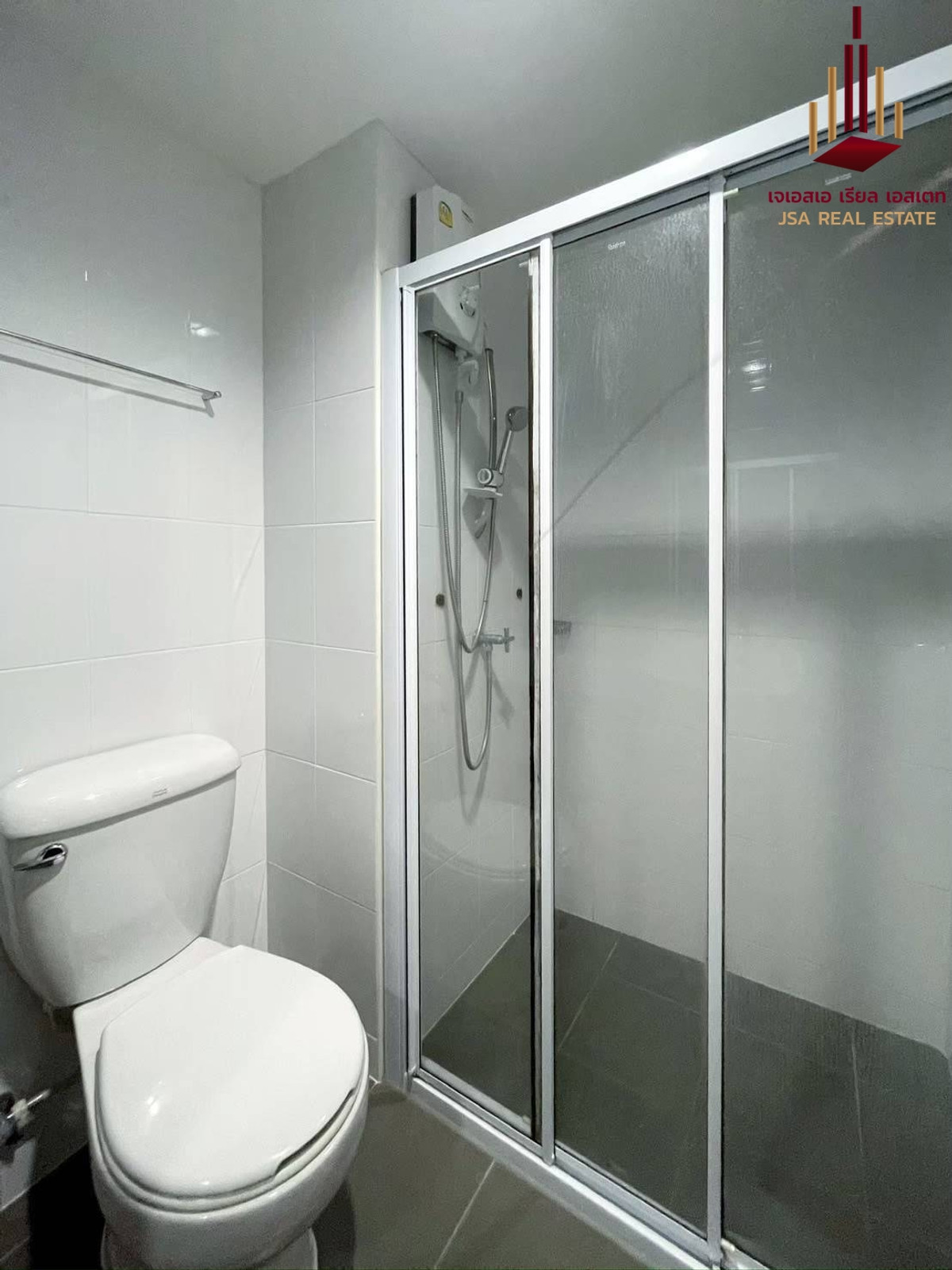 For SaleCondoKaset Nawamin,Ladplakao : ✨ For Sale: Lumpini Condo Town Ramindra – Latplakhao 2 Condo ✨ 💰 Only 3,400,000 THB