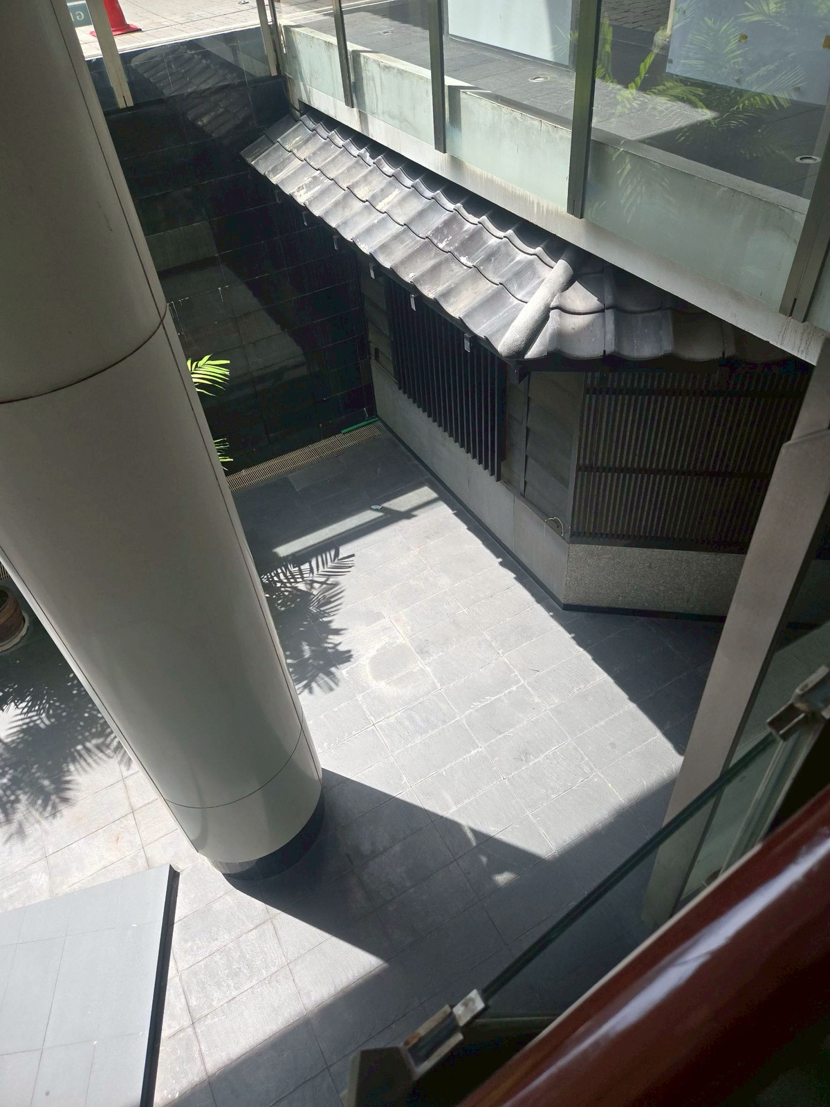 For RentRetail SpaceSukhumvit, Asoke, Thonglor : Retail space for rent in Phrom Phong, suitable for all types of businesses ** NO CO-AGENT **