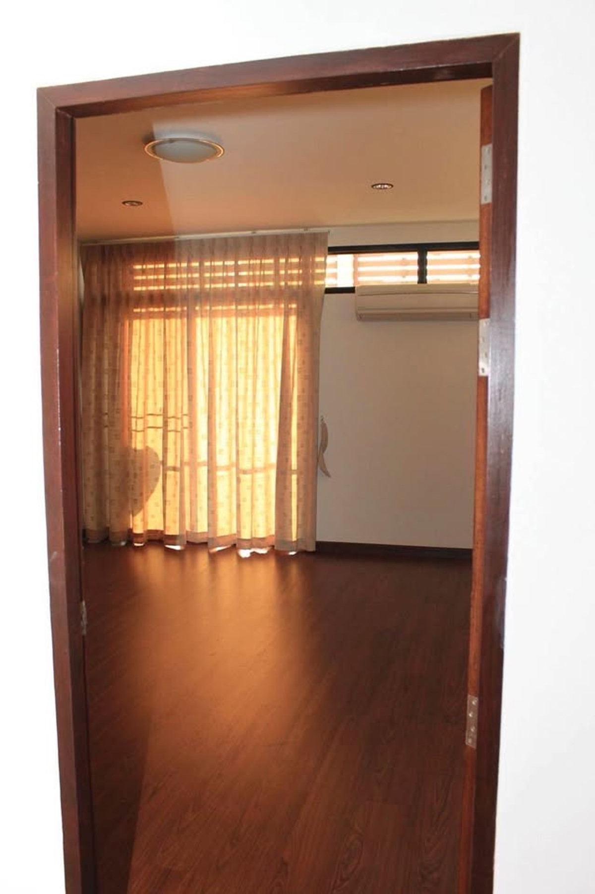 ให้เช่าทาวน์โฮมอารีย์ อนุสาวรีย์ : HR2970ให้เช่าโฮมออฟฟิศ 3 ชั้น สไตล์โมเดิร์น ซอยพหลโยธิน7 ใกล้BTS อารีย์ เหมาะอยู่อาศัย หรือทำออฟฟิศ