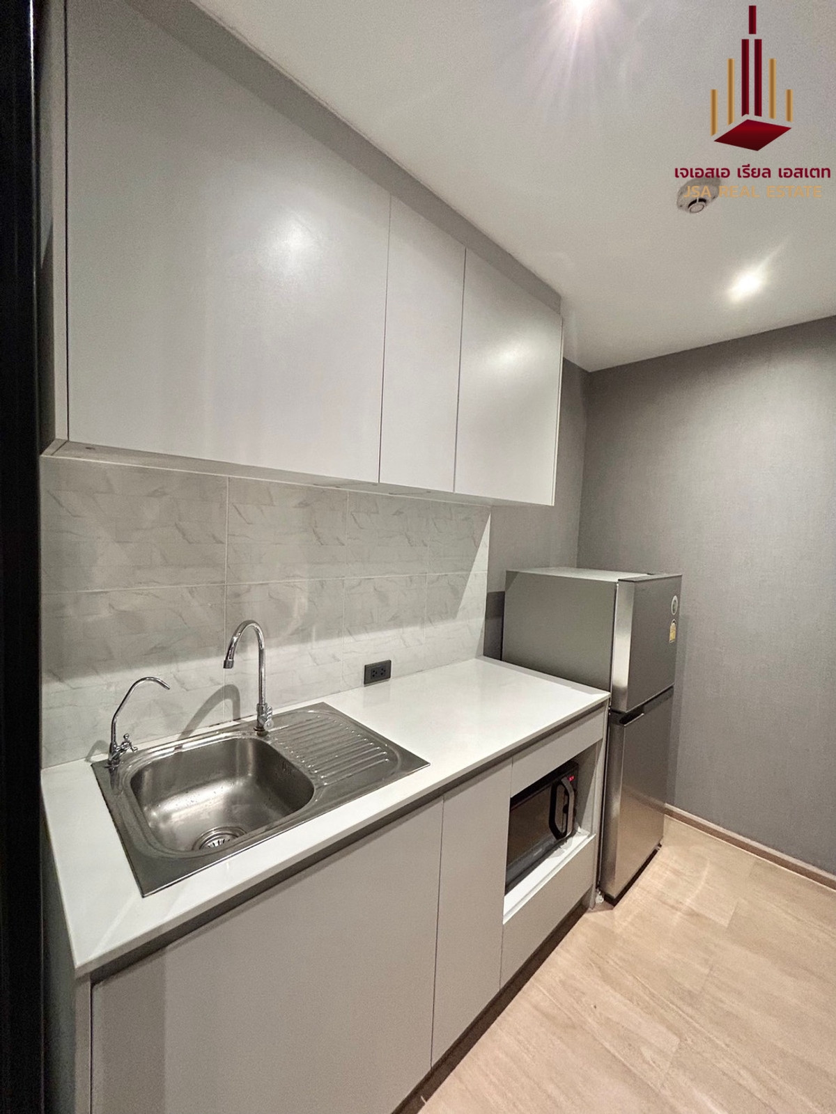 For SaleCondoThaphra, Talat Phlu, Wutthakat : ✨ For Sale: The Matt Sathorn - Thapra Condo ✨ 💰 Only 2,250,000 THB