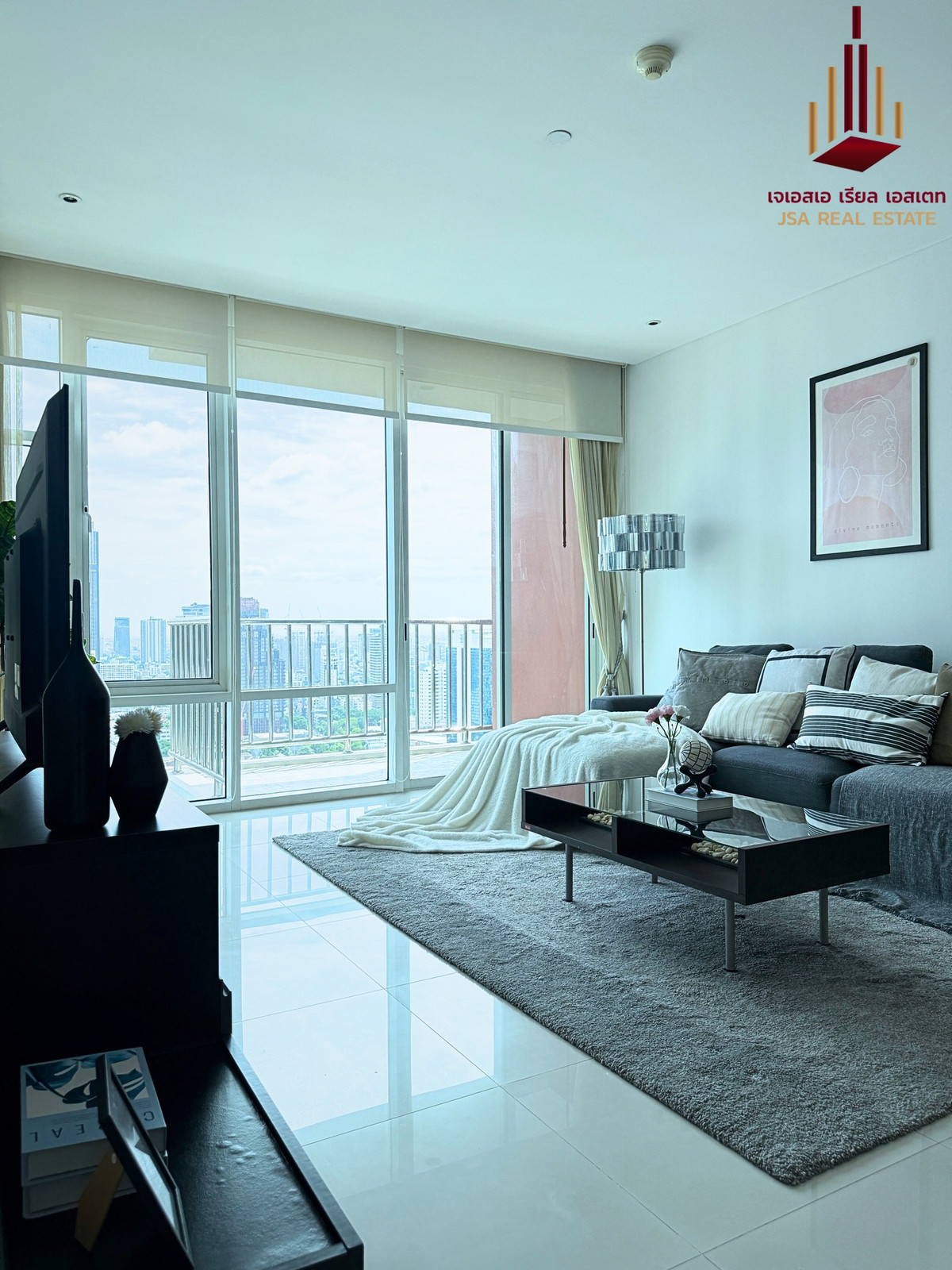 ขายคอนโดสุขุมวิท อโศก ทองหล่อ : ✨ For Sale: Fullerton Sukhumvit Condo ✨  💰 Only 19,000,000 THB