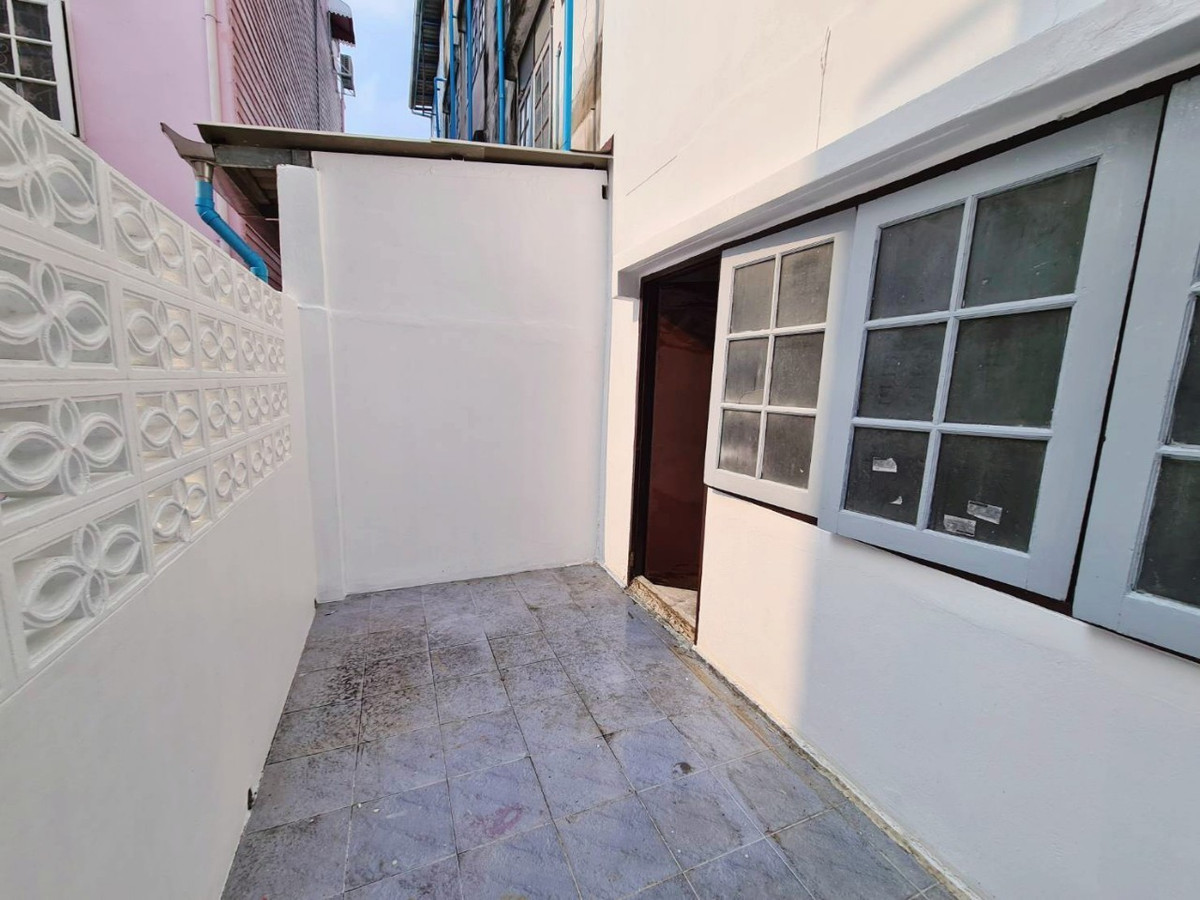 ขายอาคารพาณิชย์นนทบุรี บางใหญ่ บางบัวทอง : 88982 - ขาย อาคารพาณิชย์ใกล้เซ็นทรัลเวสเกตใกล้ตลาดบางใหญ่ ใกล้โรงเรียนเฉลิมพระเกียรติ 3.5 ชั้น ซอยบางใหญ่ซิตี้ 11