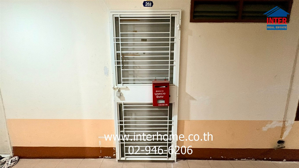 For SaleCondoRatchadapisek, Huaikwang, Suttisan : Condominium 27.1 sq m. Family Ratchada, near MRT Sutthisan, Soi Inthamara 41, Inthamara Road, Sutthisan Winitchai Road, Huai Khwang District, Bangkok.