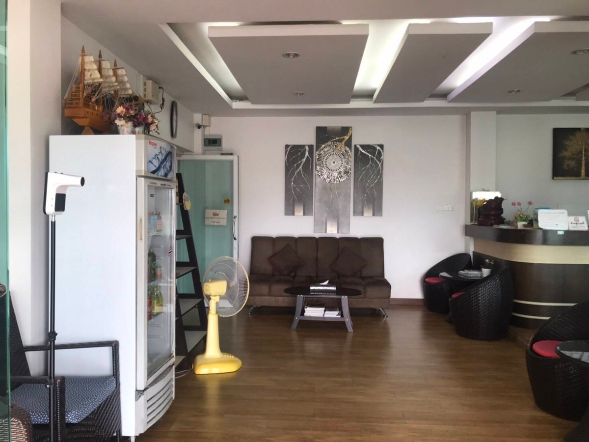 For SaleHotel&Apartment BusinessPhetchabun : 92236 - Hotel for sale, Sadiang Subdistrict, Mueang District, Phetchabun Province. It is a modern style building with 3 floors.