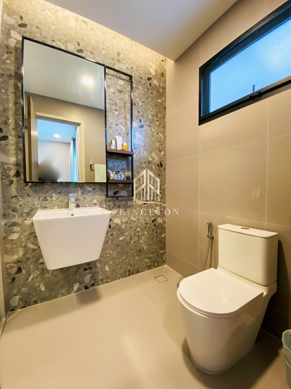 HousePattanakan, Srinakarin : Nantawan Rama 9 - Srinakarin 📞092-4252445