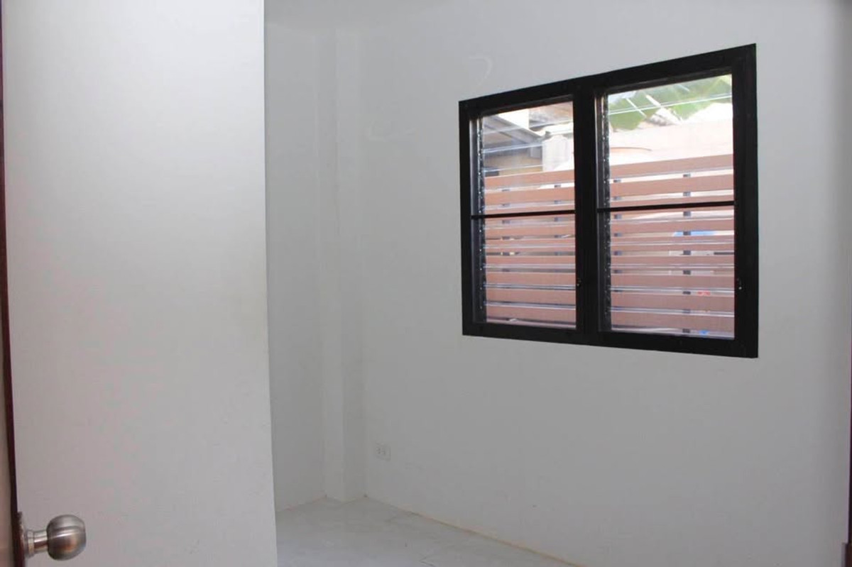 ให้เช่าทาวน์โฮมอารีย์ อนุสาวรีย์ : HR2970ให้เช่าโฮมออฟฟิศ 3 ชั้น สไตล์โมเดิร์น ซอยพหลโยธิน7 ใกล้BTS อารีย์ เหมาะอยู่อาศัย หรือทำออฟฟิศ