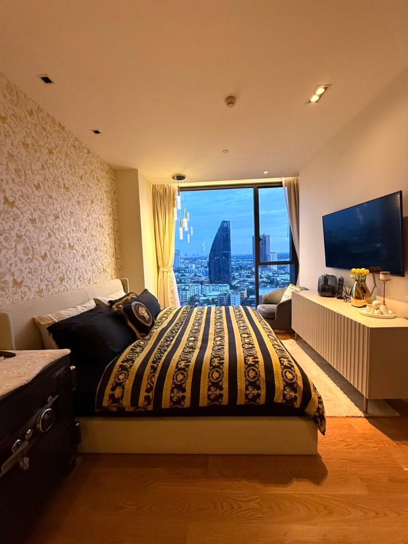 For RentCondoSukhumvit, Asoke, Thonglor : 🔥Urgent Rental🔥 Beatniq Sukhumvit 32, luxuriously decorated, fully furnished, ready to move in, near BTS Thonglor.