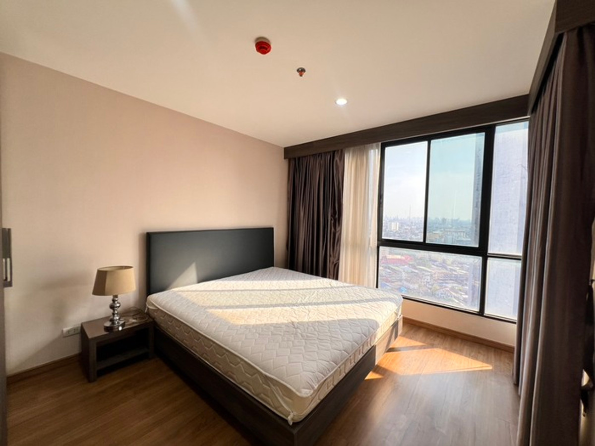 ให้เช่าคอนโดบางซื่อ วงศ์สว่าง เตาปูน : 💖ปล่อยเช่า ห้องสวย รีบด่วน  Condo The Tree Interchange ติดห้างเกตเวย์บางซื่อ / 2 ห้องนอน ขนาด 56 ตรม  ราคาเพียง   21,000 บาท/สอบถามได้นะคะ 🟢 Line : atfirm2010💖