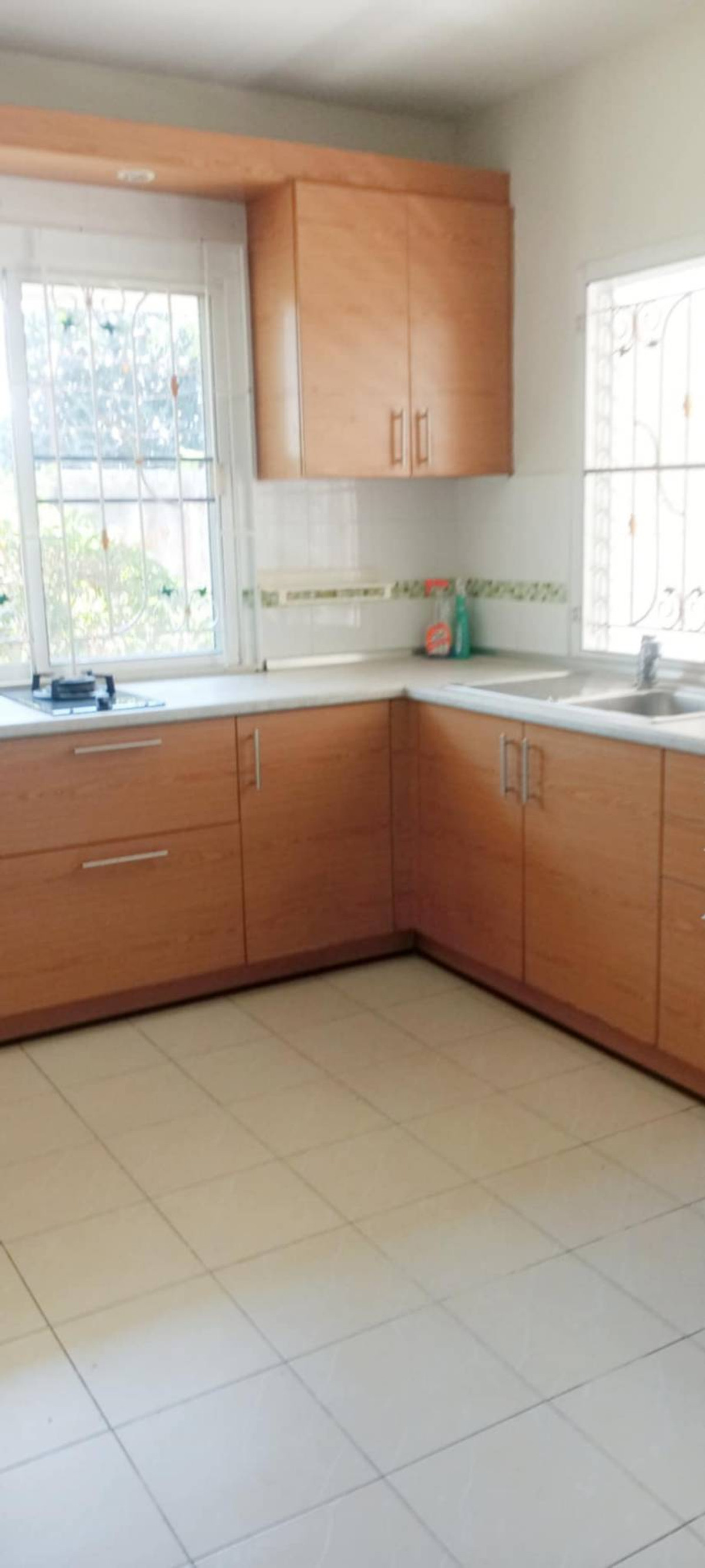 บ้านเชียงใหม่ : 92173 - ขาย/ให้เช่าบ้านเดี่ยว 2 ชั้น บ้านสวย ทำเลดี ราคาคุ้มค่าในย่านนี้! บรรยากาศร่มรื่นย์ น่าอยู่สุดๆ! โครงการกาญจน์กนกวิลล์ 2 สันทราย เชียงใหม่