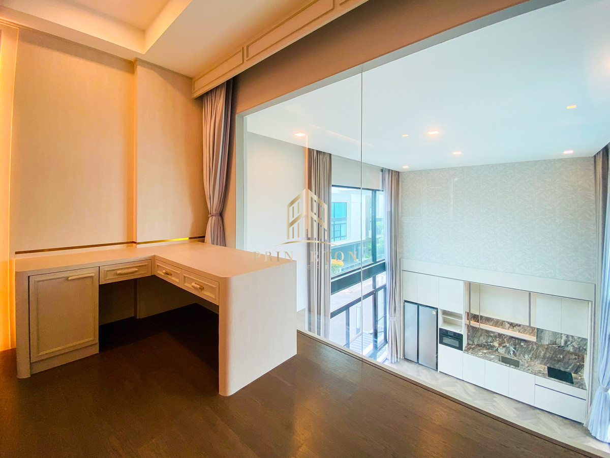 HousePattanakan, Srinakarin : Nantawan Rama 9 - Srinakarin 📞092-4252445