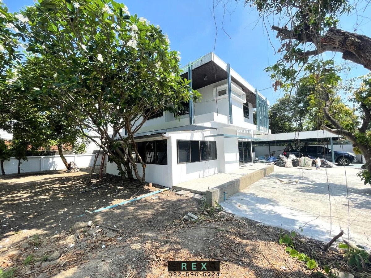 ให้เช่าบ้านรัชดา ห้วยขวาง : ให้เช่า บ้านเดี่ยว 2 ชั้น ขนาด 200 ตร.วา เดินทางสะดวก โชคชัยร่วมมิตร (วิภาวดีรังสิต16), รัชดา19, ลาดพร้าว26