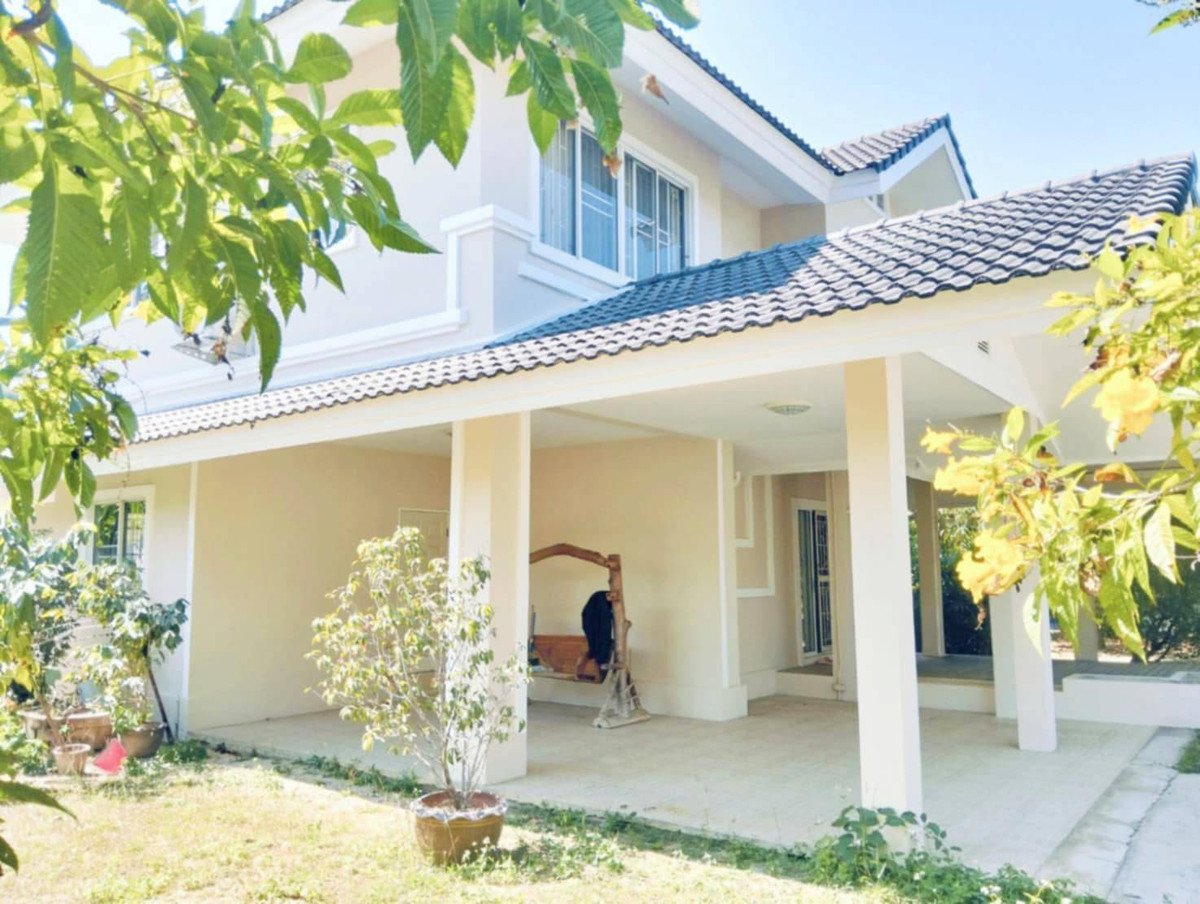 บ้านเชียงใหม่ : 92173 - ขาย/ให้เช่าบ้านเดี่ยว 2 ชั้น บ้านสวย ทำเลดี ราคาคุ้มค่าในย่านนี้! บรรยากาศร่มรื่นย์ น่าอยู่สุดๆ! โครงการกาญจน์กนกวิลล์ 2 สันทราย เชียงใหม่