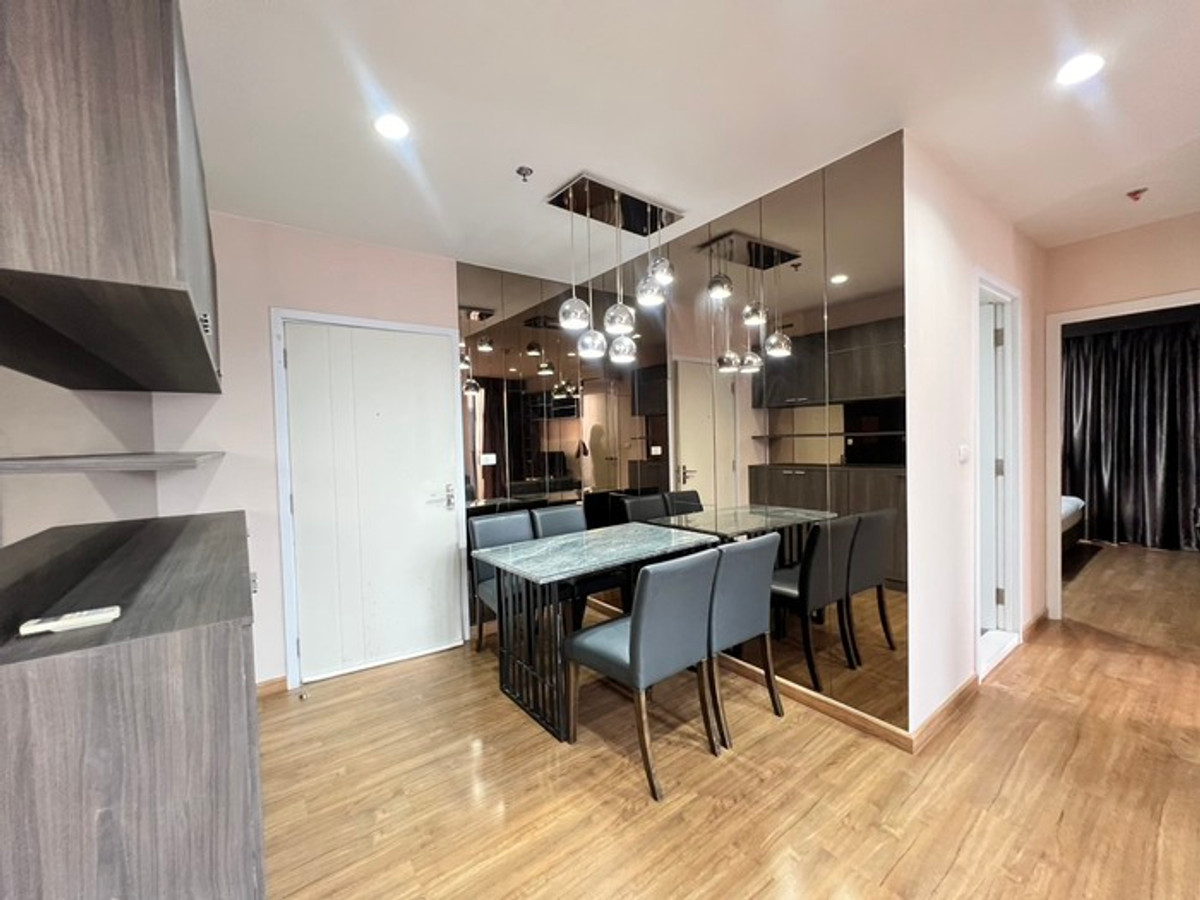 ให้เช่าคอนโดบางซื่อ วงศ์สว่าง เตาปูน : 💖ปล่อยเช่า ห้องสวย รีบด่วน  Condo The Tree Interchange ติดห้างเกตเวย์บางซื่อ / 2 ห้องนอน ขนาด 56 ตรม  ราคาเพียง   21,000 บาท/สอบถามได้นะคะ 🟢 Line : atfirm2010💖