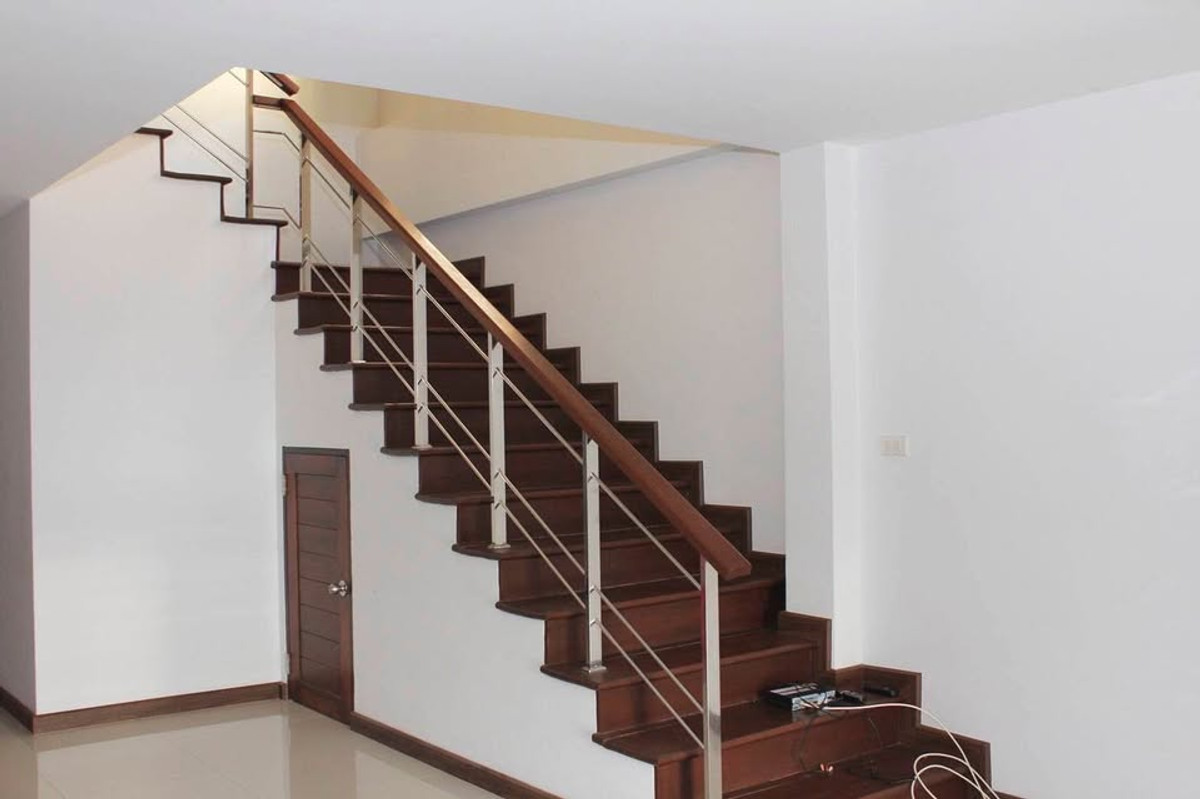 ให้เช่าทาวน์โฮมอารีย์ อนุสาวรีย์ : HR2970ให้เช่าโฮมออฟฟิศ 3 ชั้น สไตล์โมเดิร์น ซอยพหลโยธิน7 ใกล้BTS อารีย์ เหมาะอยู่อาศัย หรือทำออฟฟิศ