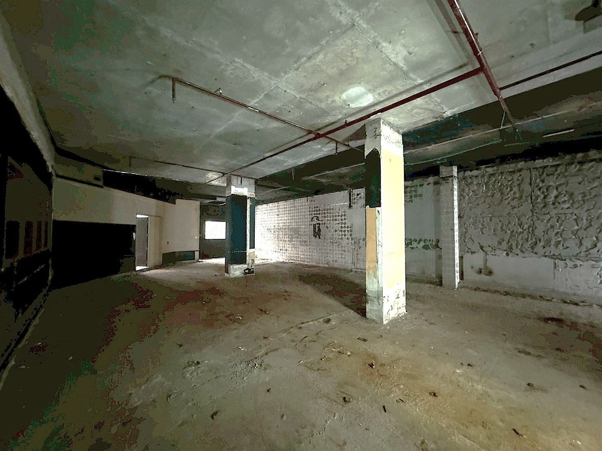 ให้เช่าร้านค้า/ตลาดนัดสุขุมวิท อโศก ทองหล่อ : พื้นที่ร้านค้าให้เช่า พร้อมพงษ์ เหมาะทำธุรกิจทุกประเภท ** NO CO-AGENT **