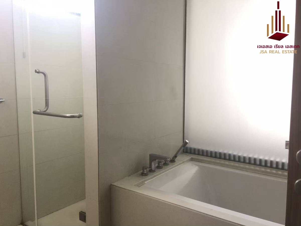 For SaleCondoSukhumvit, Asoke, Thonglor : ✨ For Sale: Domus Condominium Condo ✨ 💰 Only 22,500,000 THB