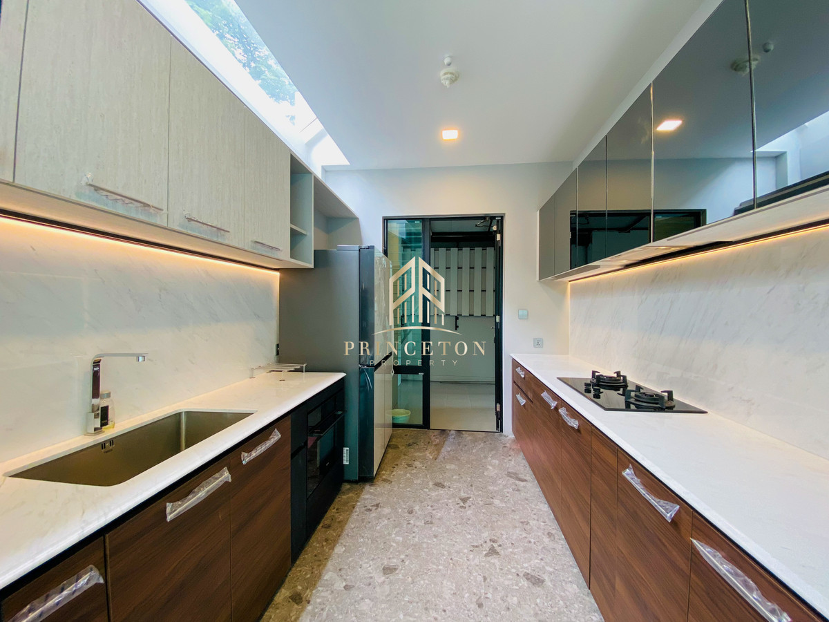 HousePattanakan, Srinakarin : Nantawan Rama 9 - Srinakarin 📞092-4252445