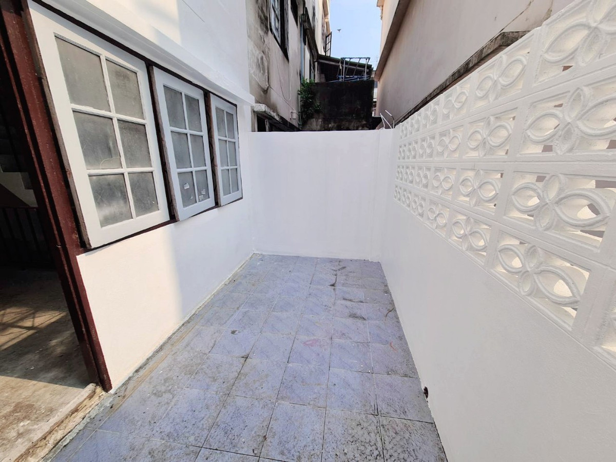 ขายอาคารพาณิชย์นนทบุรี บางใหญ่ บางบัวทอง : 88982 - ขาย อาคารพาณิชย์ใกล้เซ็นทรัลเวสเกตใกล้ตลาดบางใหญ่ ใกล้โรงเรียนเฉลิมพระเกียรติ 3.5 ชั้น ซอยบางใหญ่ซิตี้ 11