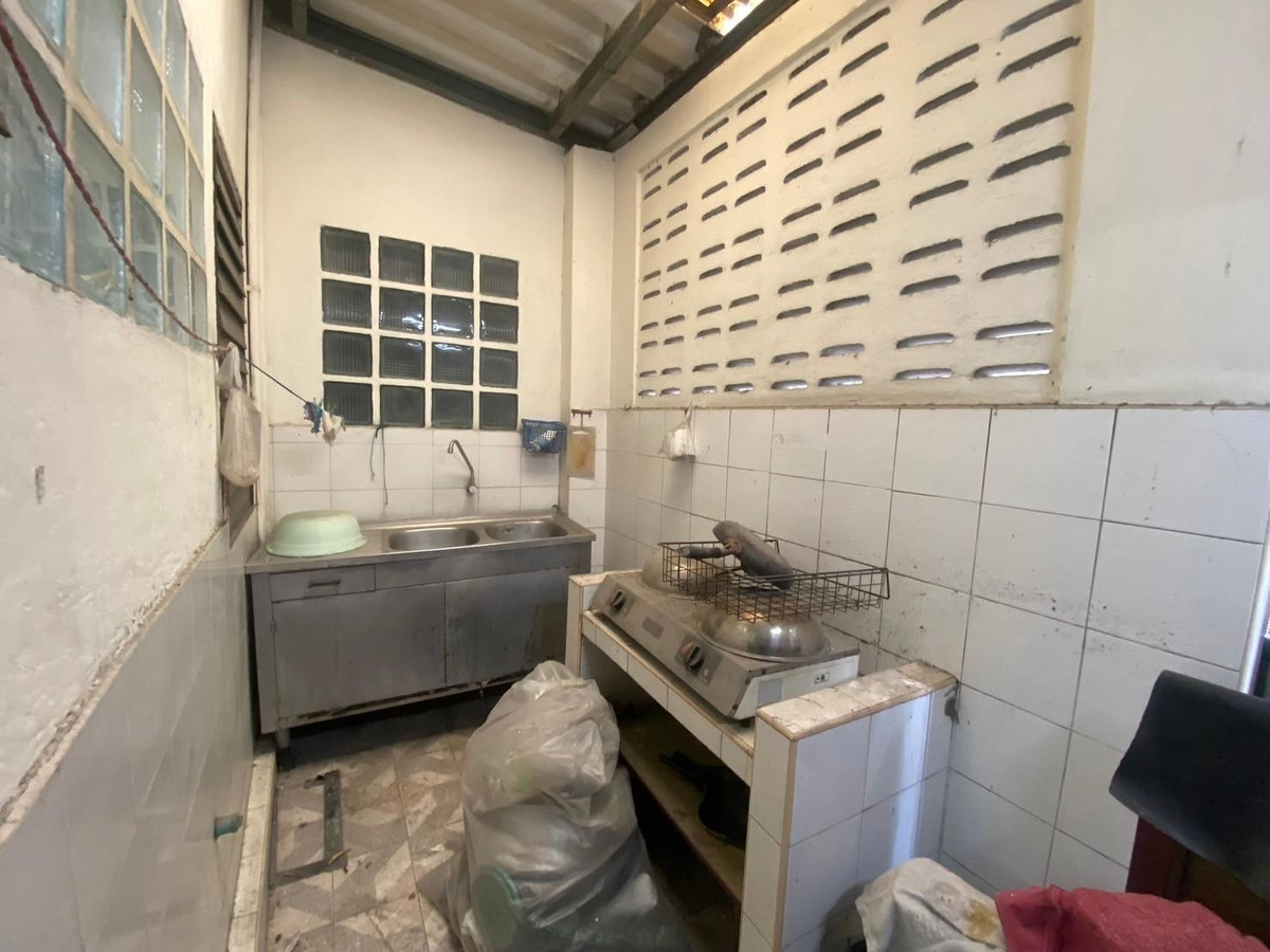 ขายอาคารพาณิชย์เยาวราช บางลำพู : 94184 - ขาย อาคารพาณิชย์ 4ชั้นครึ่ง ถนนถั่วเพราะ ถนน22กรกฏาคม5 เขตป้อมปราบศัตรูพ่าย ใกล้วัดพลับพลาไชย สถานีรถไฟฟ้าวัดมังกร ใกล้เยาวราช