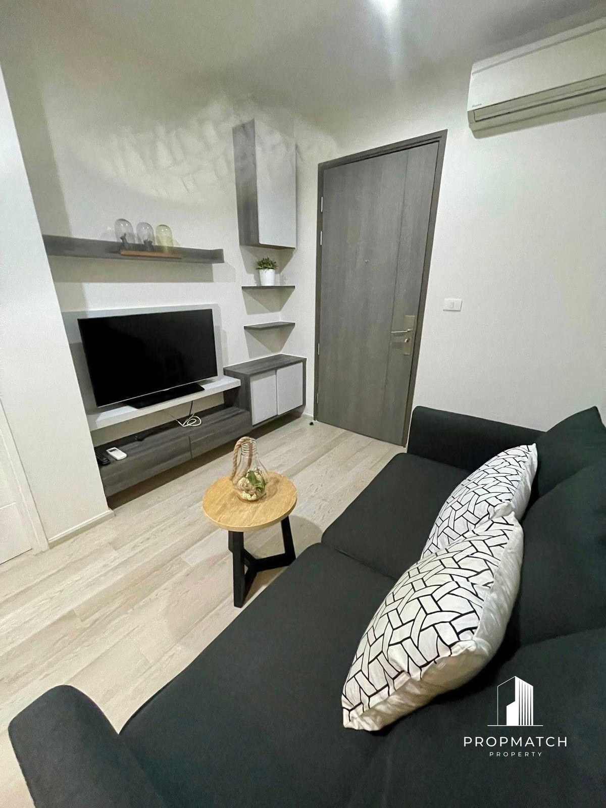 For RentCondoRatchadapisek, Huaikwang, Suttisan : ✨Flash Deal ✨Centric Ratchada - Huai Khwang( 1Bed 1Bath 32SQM.) Fully furnished, ready to move in!! Only 16,000 baht per month Tel.0981315848 @propmatch