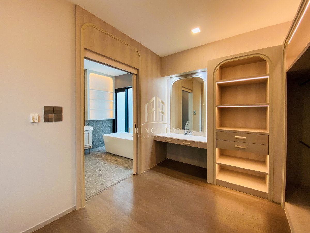 HousePattanakan, Srinakarin : Nantawan Rama 9 - Srinakarin 📞092-4252445