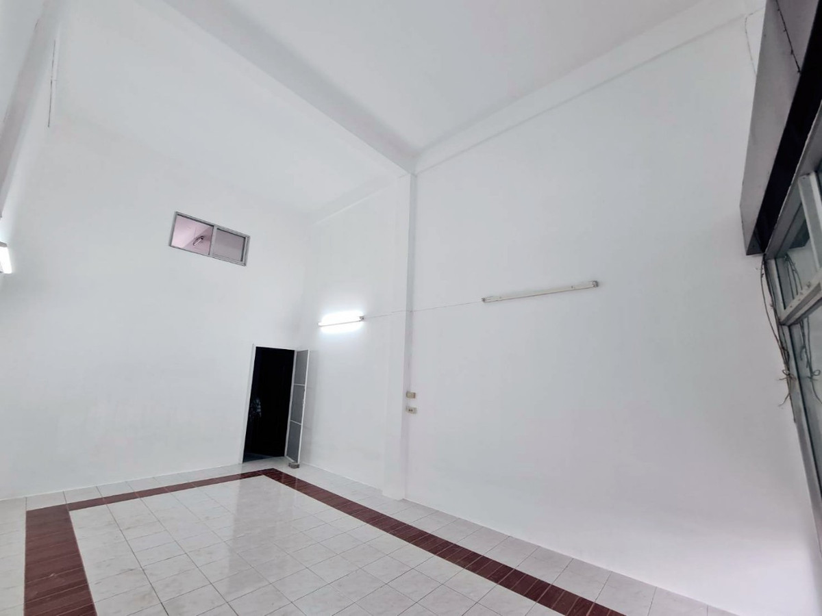 ขายอาคารพาณิชย์นนทบุรี บางใหญ่ บางบัวทอง : 88982 - ขาย อาคารพาณิชย์ใกล้เซ็นทรัลเวสเกตใกล้ตลาดบางใหญ่ ใกล้โรงเรียนเฉลิมพระเกียรติ 3.5 ชั้น ซอยบางใหญ่ซิตี้ 11