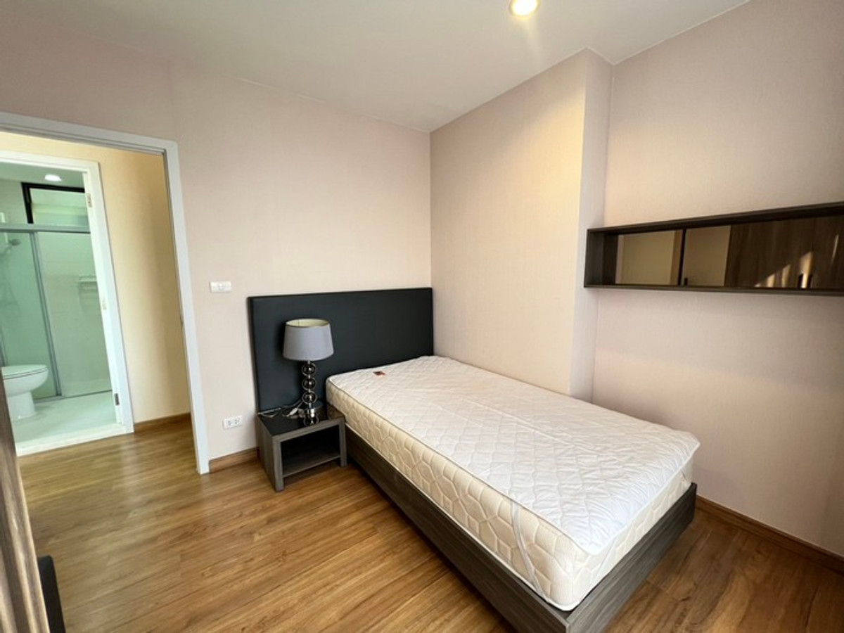 ให้เช่าคอนโดบางซื่อ วงศ์สว่าง เตาปูน : 💖ปล่อยเช่า ห้องสวย รีบด่วน  Condo The Tree Interchange ติดห้างเกตเวย์บางซื่อ / 2 ห้องนอน ขนาด 56 ตรม  ราคาเพียง   21,000 บาท/สอบถามได้นะคะ 🟢 Line : atfirm2010💖