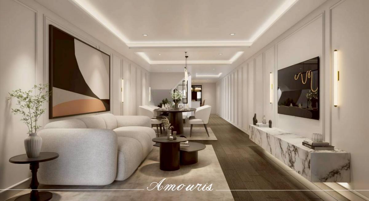 For SaleTownhomeOnnut, Udomsuk : Modern French Classic townhome in the heart of Ekkamai-Thonglor. Beautiful newly renovated house, 3 bedrooms, with a lot of privacy.