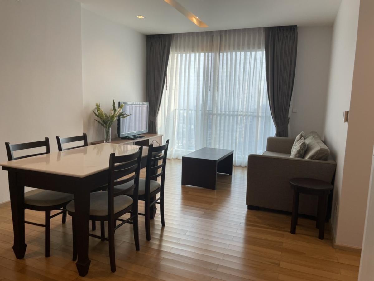 For SaleCondoSukhumvit, Asoke, Thonglor : Siri At Sukhumvit / High-floor unit with an open view, directly connected to BTS Thong Lo. / 2 Bed 69 sq.m.Tel 0937890899