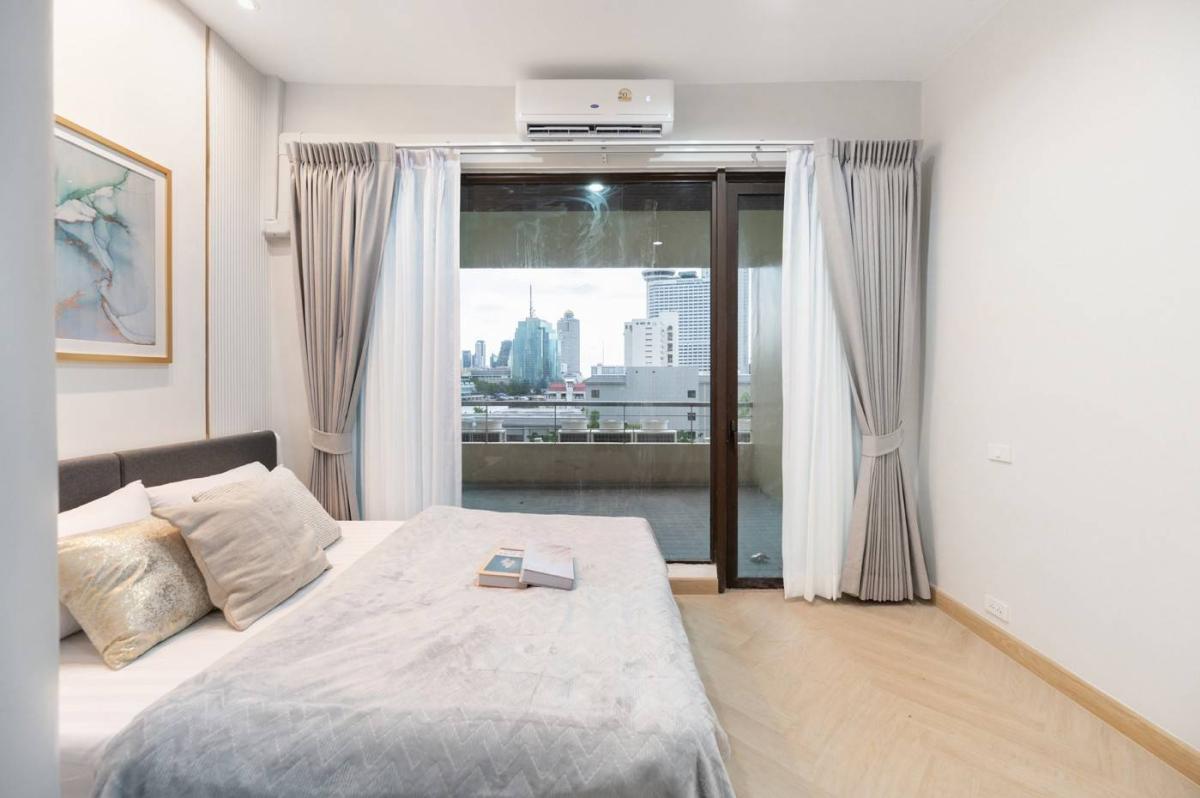 For SaleCondoWongwianyai, Charoennakor : Baan Chaopraya / Beautifully decorated, move-in ready. best price in the project. / 2 Bed 78 sq.m.Tel 0937890899