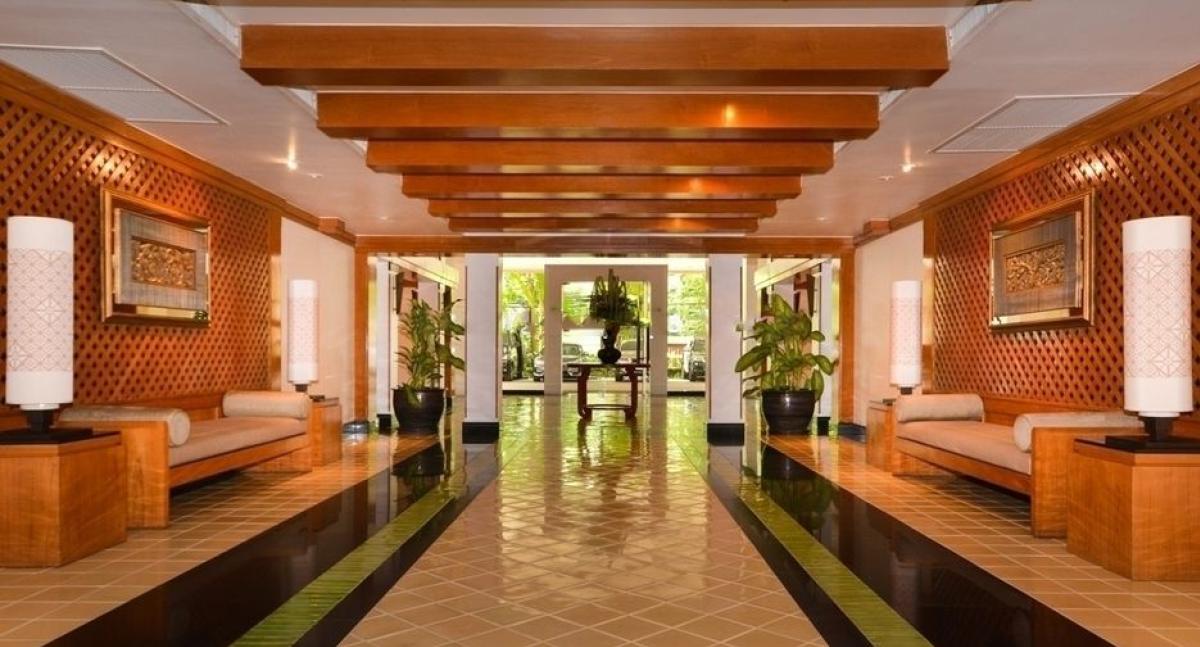 For SaleCondoWitthayu, Chidlom, Langsuan, Ploenchit : Langsuan Ville / Best price on the market. Langsuan Soi, near BTS Chidlom. / 2 Bed 164 sq.m.Tel 0937890899