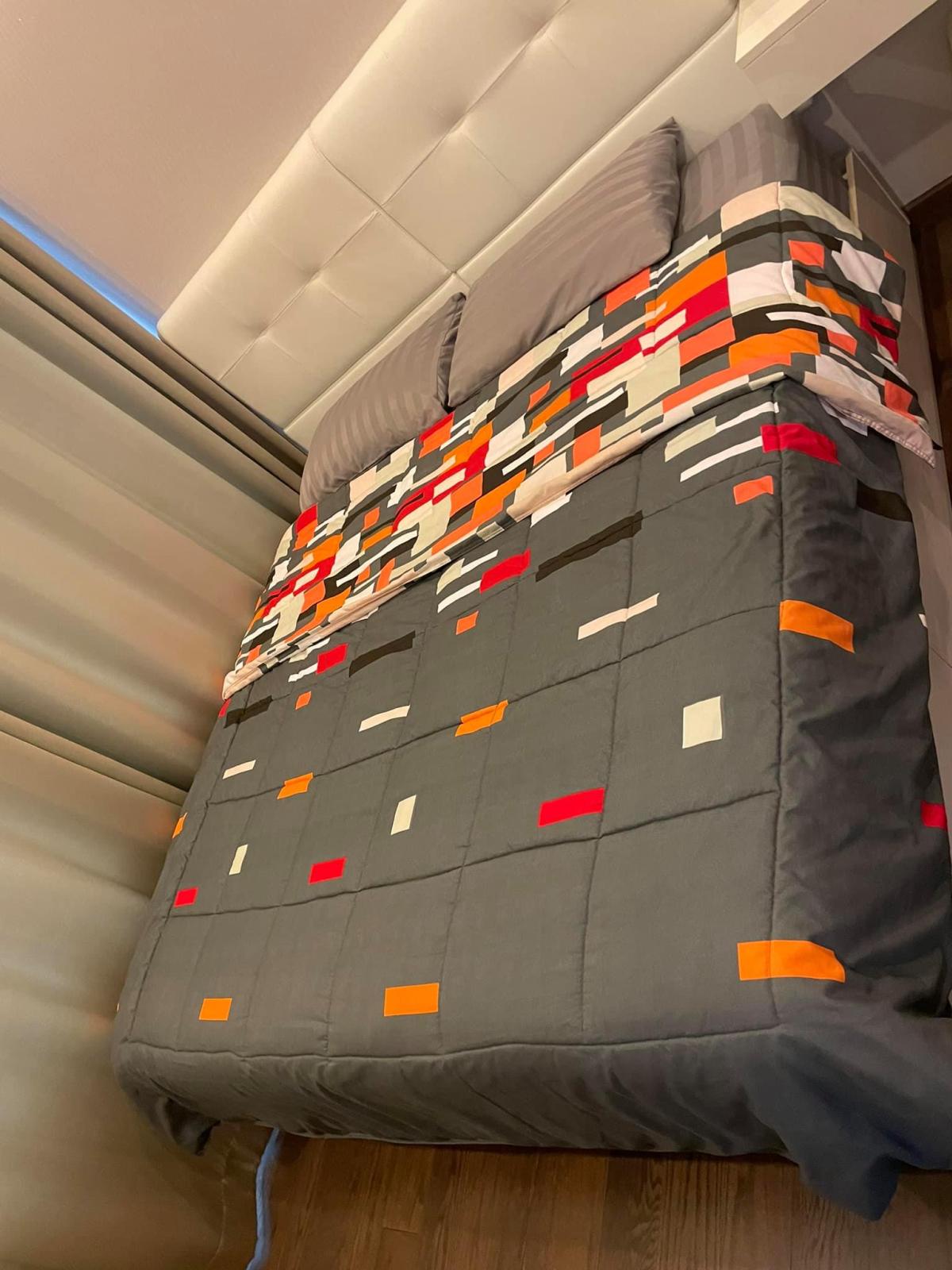 ขายคอนโดพระราม 9 เพชรบุรีตัดใหม่ RCA : Q Asoke / คอนโดหรู ทำเลดีใกล้ MRT เพชรบุรี ARL มักกะสัน / 2 ห้องนอน 49 ตร.ม.โทร 0937890899