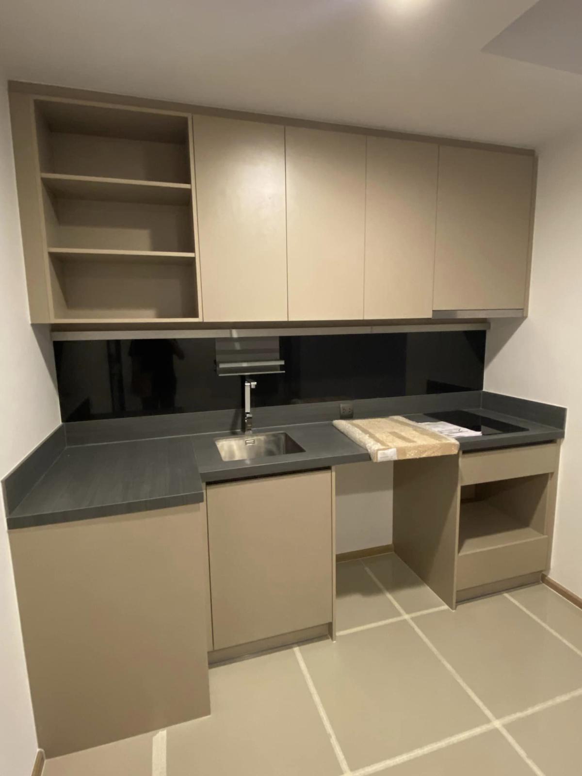 For SaleCondoSukhumvit, Asoke, Thonglor : Oka Haus Sukhumvit 36 / River view unit. brand new, never occupied. / 2 Bed 50 sq.m.Tel 0937890899