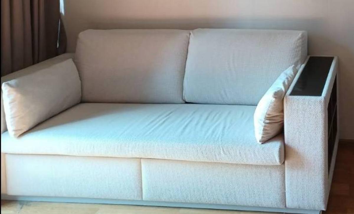 For SaleCondoSathorn, Narathiwat : The Address Sathorn 12 / Condo in a prime location near BTS Surasak. / 1 Bed 46 sq.m.Tel 0937890899