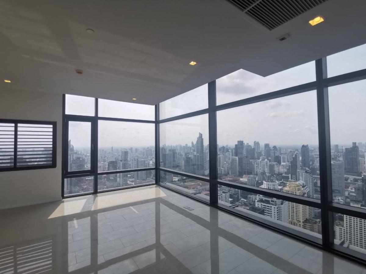 For SaleCondoRama9, Petchburi, RCA : Circle Living Prototype / High-floor unit with open views in the tallest building on Phetchaburi Road, near MRT Phetchaburi and ARL Makkasan. / 3 Bed 263 sq.m.Tel 0937890899