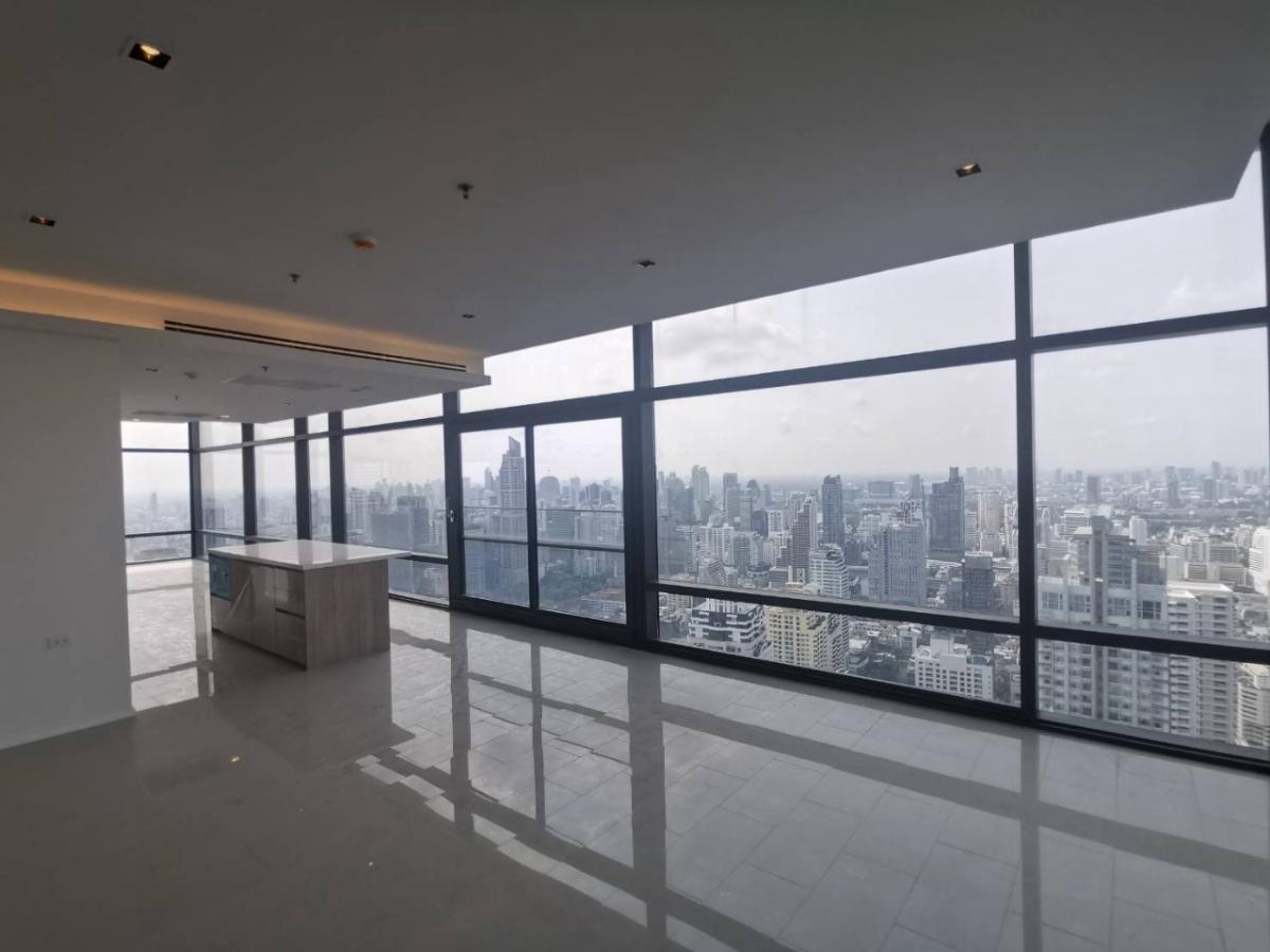 For SaleCondoRama9, Petchburi, RCA : Circle Living Prototype / High-floor unit with open views in the tallest building on Phetchaburi Road, near MRT Phetchaburi and ARL Makkasan. / 3 Bed 263 sq.m.Tel 0937890899