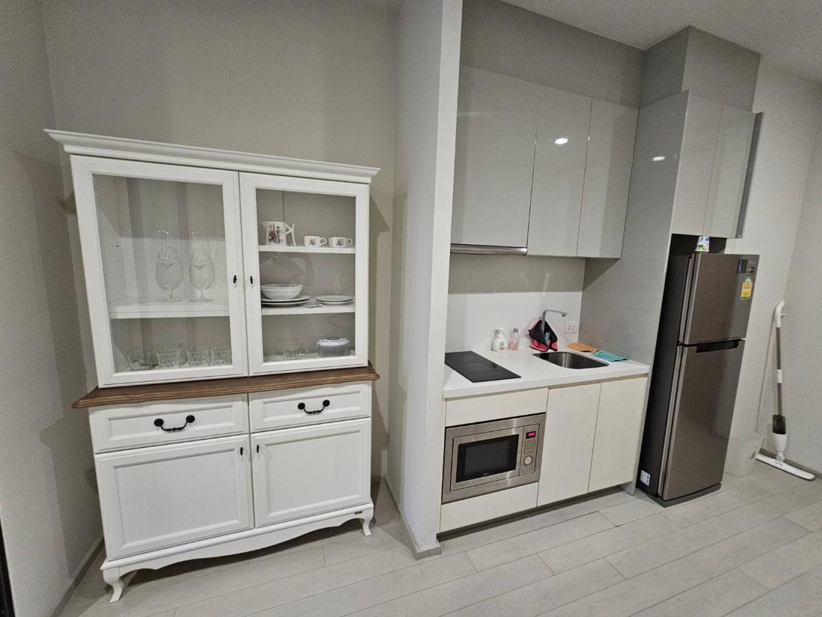 For SaleCondoWitthayu, Chidlom, Langsuan, Ploenchit : Noble Ploenchit / High floor open view close to BTS Ploenchit / 1 Bed 49 sq.m.Tel 0937890899