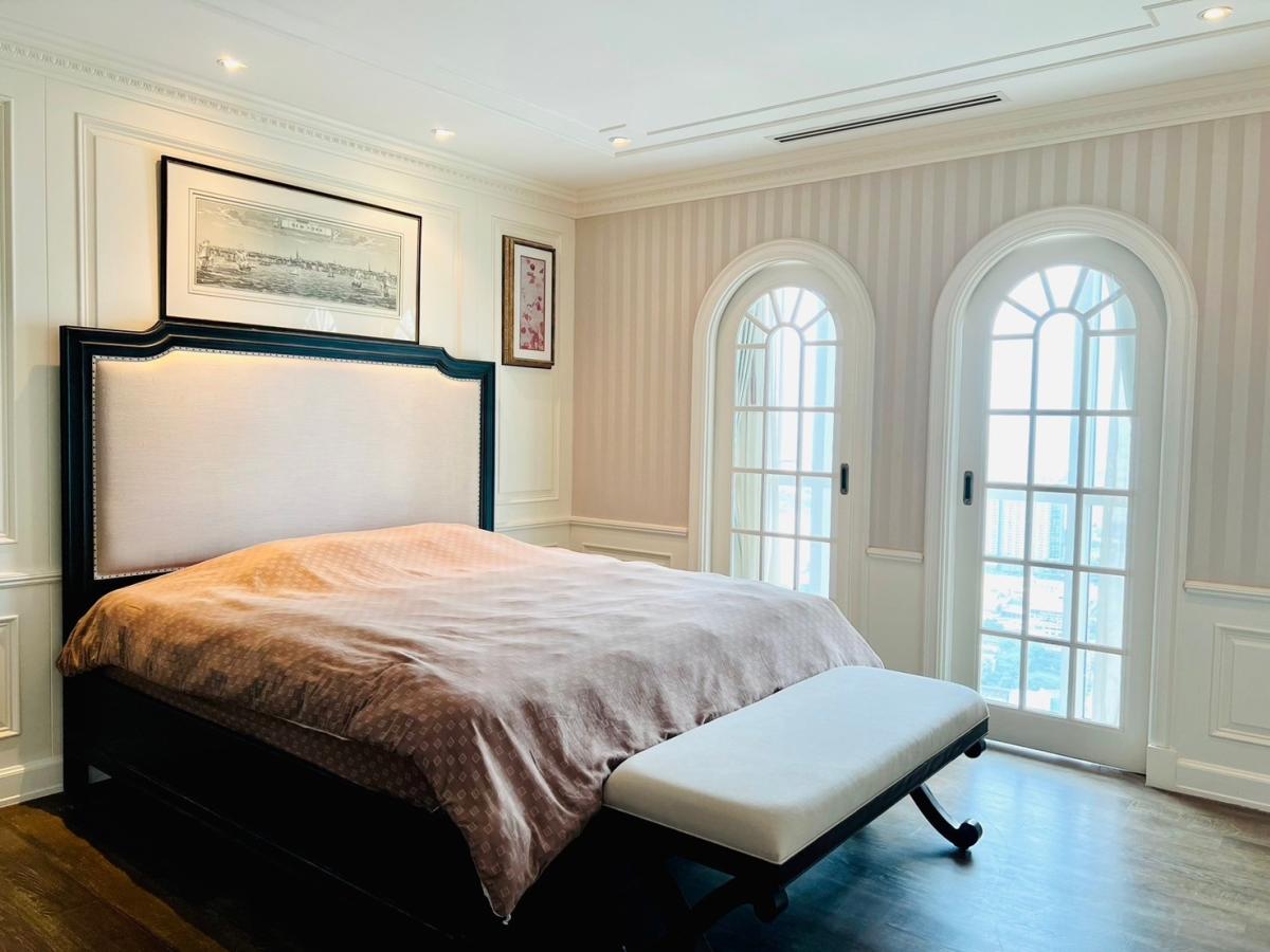 For SaleCondoRama3 (Riverside),Satupadit : The Pano Rama 3 / Spacious condo near the river. / 3 Bed 239 sq.m.Tel 0937890899