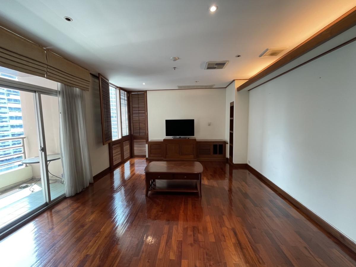 For SaleCondoWitthayu, Chidlom, Langsuan, Ploenchit : Grand Langsuan / Pet-friendly project in Langsuan, near BTS Chidlom and BTS Ratchadamri. / 2 Bed 171 sq.m.Tel 0937890899