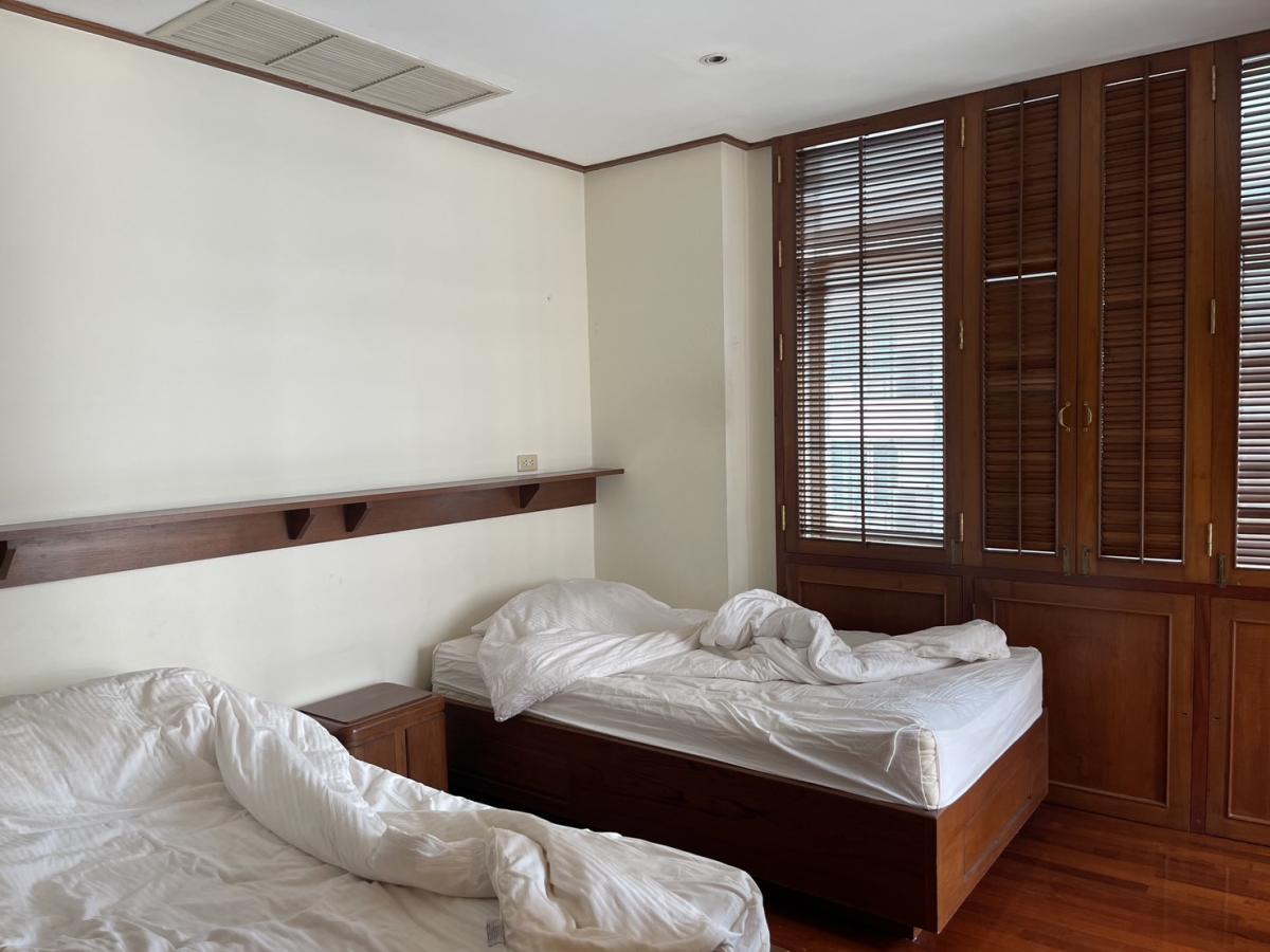 ขายคอนโดวิทยุ ชิดลม หลังสวน : Grand Langsuan / โครงการเลี้ยงสัตว์ได้ ทำเลหลังสวน ใกล้ BTS ชิดลม , BTS ราชดำริ / 2 ห้องนอน 171 ตร.ม.โทร 0937890899