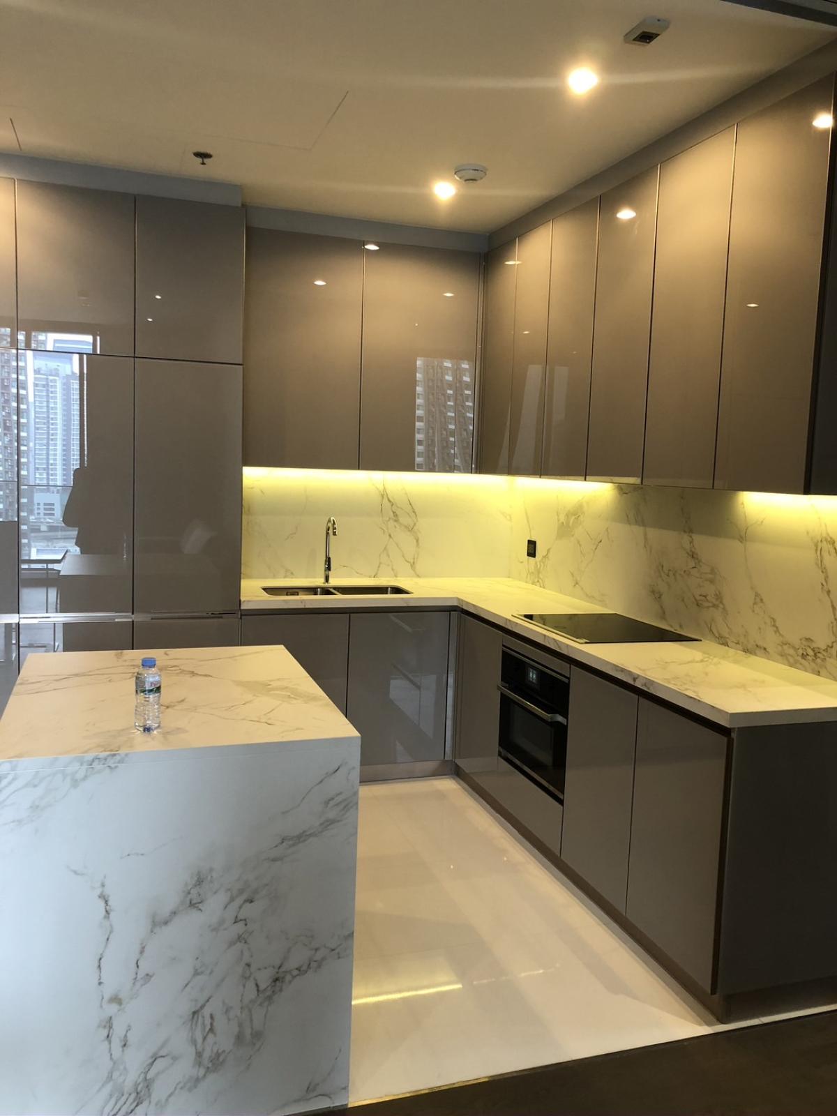 For SaleCondoRama9, Petchburi, RCA : THE ESSE at SINGHA COMPLEX / Luxury mixed-use development at the interchange of MRT Phetchaburi and ARL Makkasan. / 2 Bed 77 sq.m.Tel 0937890899