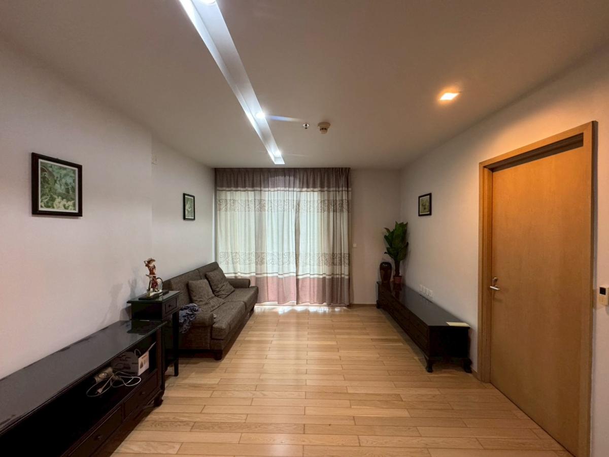 For SaleCondoSukhumvit, Asoke, Thonglor : Siri At Sukhumvit / Prime location directly connected to BTS Thong Lo with Skywalk access. large, fully furnished unit ready to move in. / 1 Bed 52 sq.m.Tel 0937890899