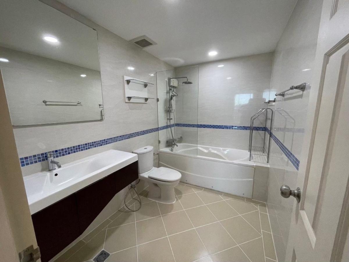 For SaleCondoOnnut, Udomsuk : Life@Sukhumvit 67 / Corner unit with city view, move-in ready, near BTS Phra Khanong, best price in the project. / 2 Bed 59 sq.m.Tel 0937890899