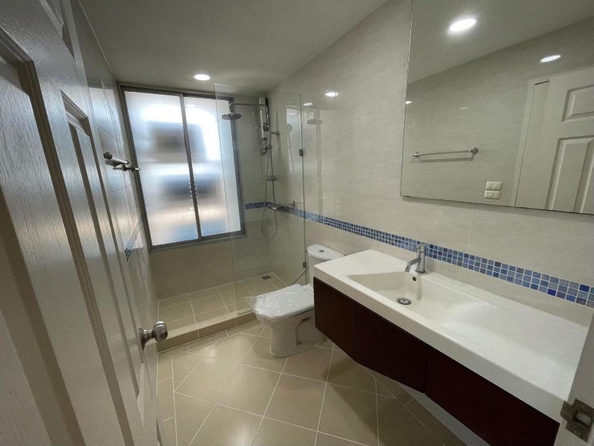 For SaleCondoOnnut, Udomsuk : Life@Sukhumvit 67 / Corner unit with city view, move-in ready, near BTS Phra Khanong, best price in the project. / 2 Bed 59 sq.m.Tel 0937890899