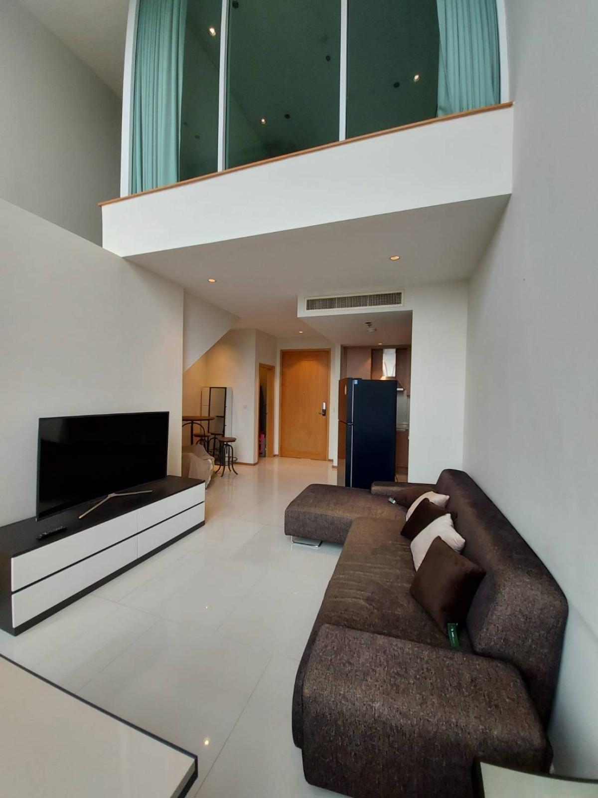 ขายคอนโดสุขุมวิท อโศก ทองหล่อ : The Emporio Place / ห้อง Duplex แต่งสวยพร้อมอยู่ วิวโล่ง ขายขาดทุน / 1 ห้องนอน 73 ตร.ม.โทร 0937890899