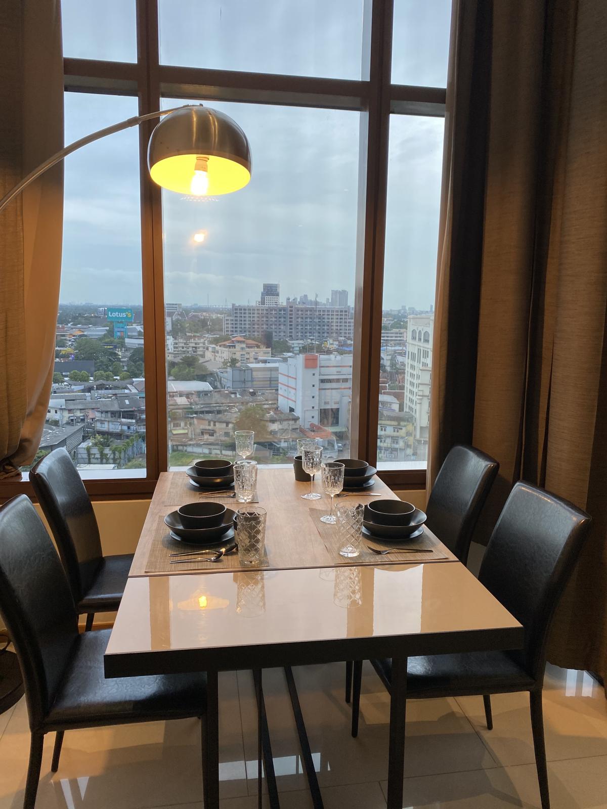 ขายคอนโดสุขุมวิท อโศก ทองหล่อ : The Emporio Place / ห้อง Duplex แต่งสวยพร้อมอยู่ วิวโล่ง ขายขาดทุน / 1 ห้องนอน 73 ตร.ม.โทร 0937890899