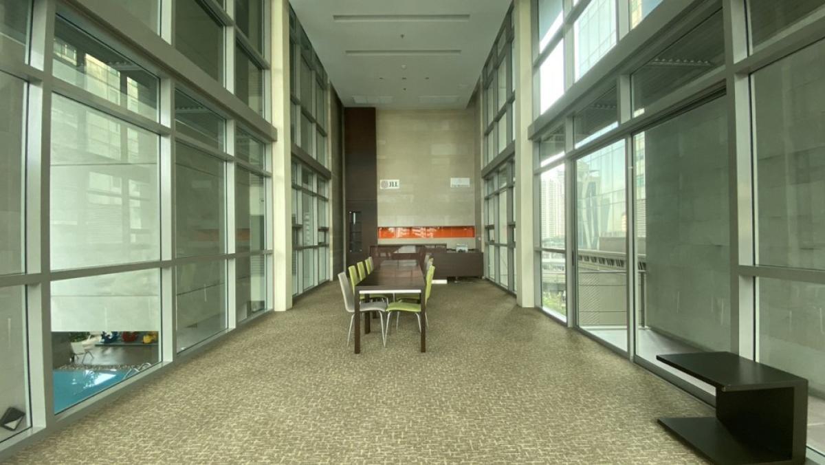 For SaleCondoSukhumvit, Asoke, Thonglor : The Madison Condominium Sukhumvit 41 / Pet-Friendly, good maintenance close to BTS phrom phong + Em District / 2 Bed 116 sq.m.Tel 0937890899