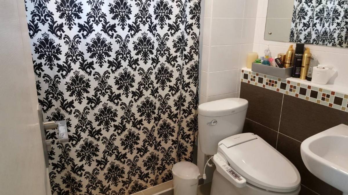 ขายบ้านนวมินทร์ รามอินทรา : 28/02/2026, บ้านเดี่ยวสไตล์รีสอร์ท 74 ตร.ว. ใกล้รถไฟฟ้าบางชัน 
พร้อมสวนกว้าง ฟิตเนส สระว่ายน้ำ เริ่ม 7.9 ล้าน