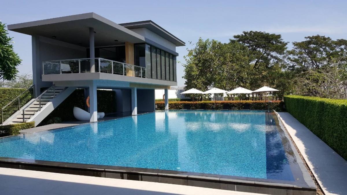 ขายบ้านนวมินทร์ รามอินทรา : 28/02/2026, บ้านเดี่ยวสไตล์รีสอร์ท 74 ตร.ว. ใกล้รถไฟฟ้าบางชัน 
พร้อมสวนกว้าง ฟิตเนส สระว่ายน้ำ เริ่ม 7.9 ล้าน